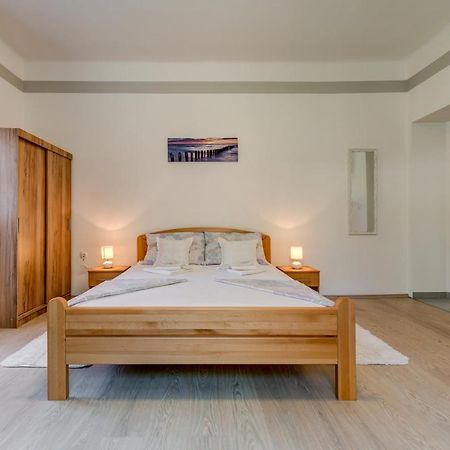 Ferienwohnung Petite Split Exterior foto