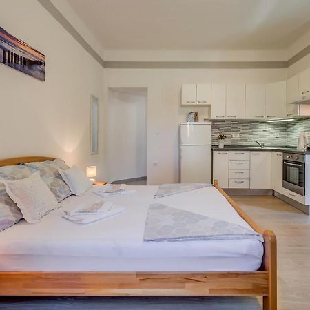 Ferienwohnung Petite Split Exterior foto